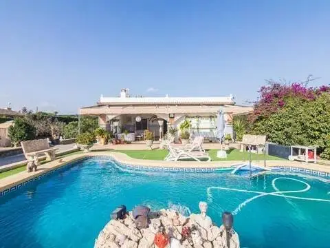 Chalet en Matola-La Foia-Las Bayas-La Marina