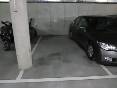 Garaje en calle de Francisco Martínez Soria