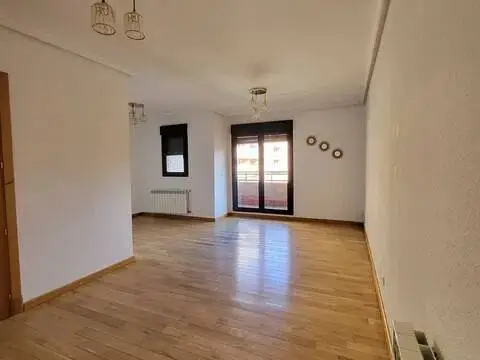 Piso en Urbanización El Quiñón