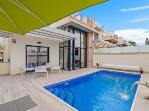 Chalet en Los Dolses-Montezenia-Lomas de Cabo