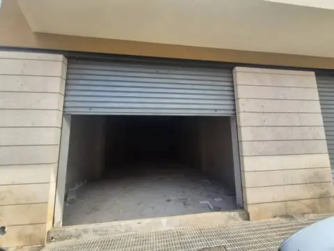 Local comercial en Catral