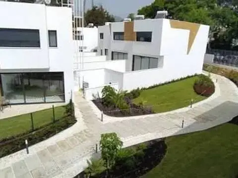 Casa en calle Alcaucín