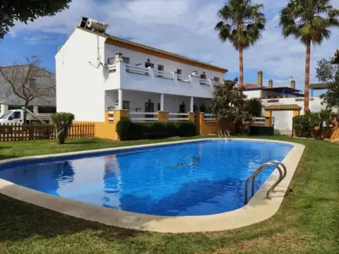 Piso en calle Avenida 28 de Febrero, 68