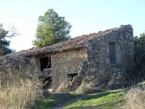 Casa rústica en Torre del Compte