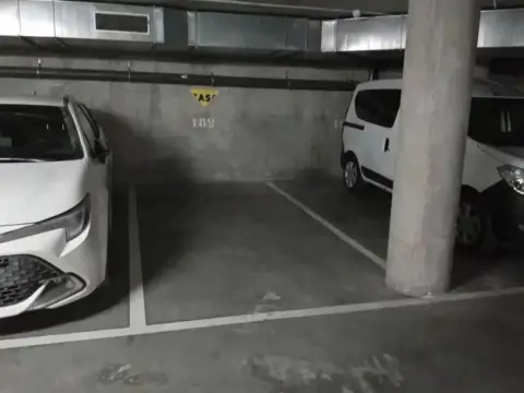 Garaje en calle de Francisco Martínez Soria