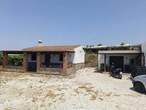 Casa rústica en Algarrobo