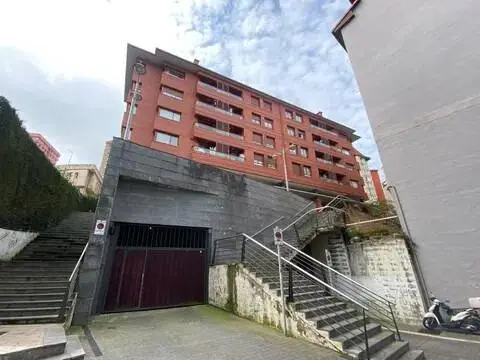 Piso en calle de Jose Antonio Gisasola