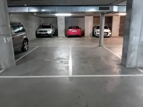 Garaje en calle de Francisco Martínez Soria