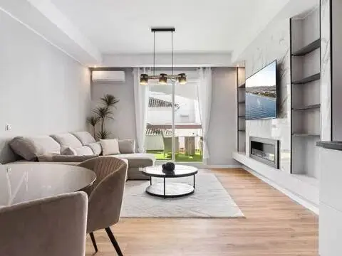 Piso en Los Naranjos-Las Brisas