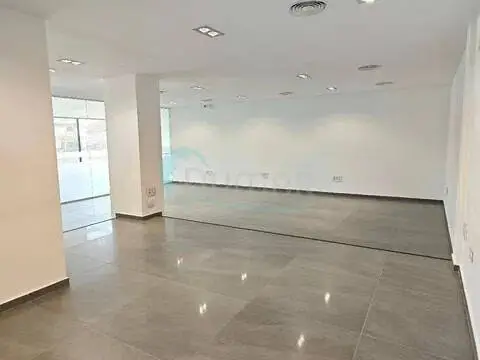 Local comercial en Guadalmina
