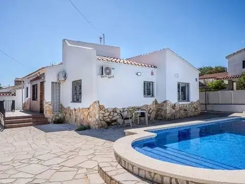 Chalet en Camping Nàutic