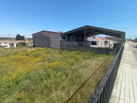 Terreno en calle Salida de Epila