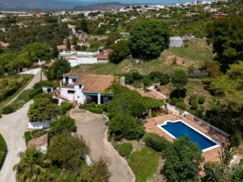 Casa rústica en Alhaurín el Grande