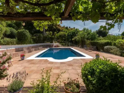 Casa rústica en Alhaurín el Grande