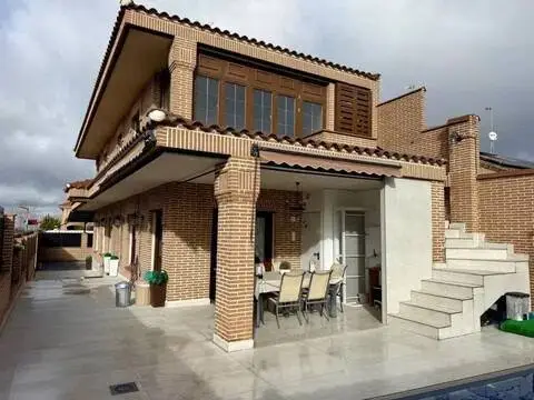 Chalet en Navalcarnero