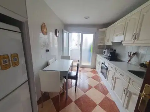 Piso en El Carbayedo-El Quirinal