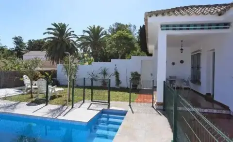 Chalet en calle de Sevilla