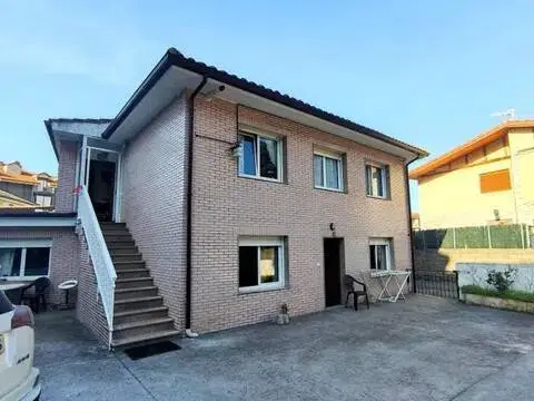 Chalet en Helgueras
