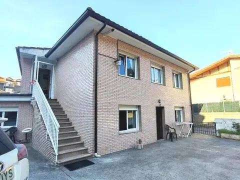 Chalet en Helgueras