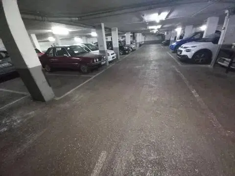 Garaje en Les Corts