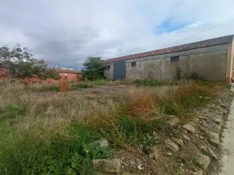Terreno en calle Lope de Vega