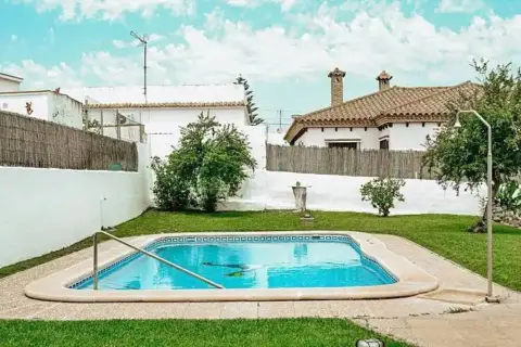 Chalet en calle Carril El Mudito, 8