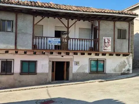 Casa adosada en Piedralaves