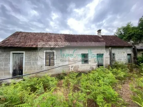 Chalet en Salvaterra de Miño