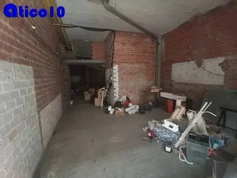 Local comercial en calle de Favila