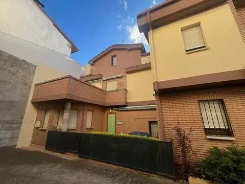 Casa adosada en Lanciego - Lantziego