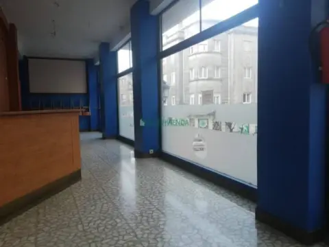 Local comercial en Centro-Areal