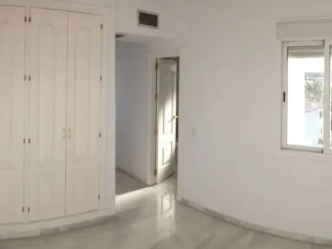 Dúplex en Urbanización Los Naranjos