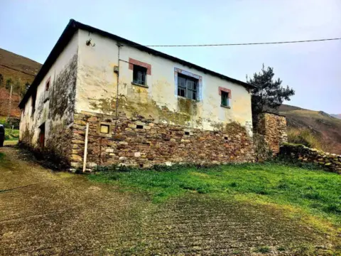 Casa rústica en calle Busmayor 10