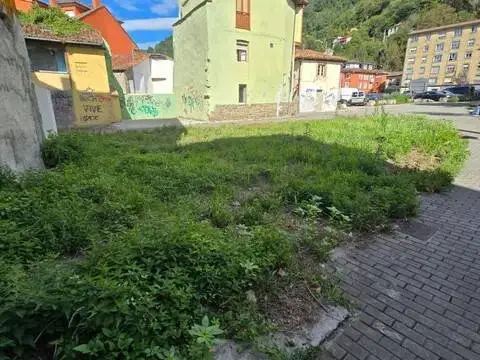 Land, 171 m²