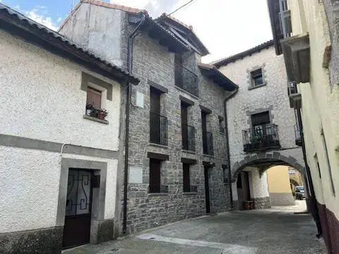 Casa adosada en calle calle Unica No Number