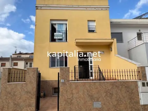 Casa adosada en Carrer de Jesús