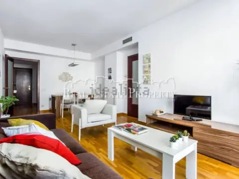 Piso en Carrer del Rosselló