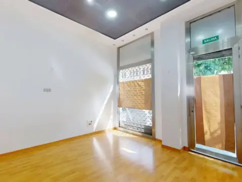 Local comercial en Centro-Zona Alta