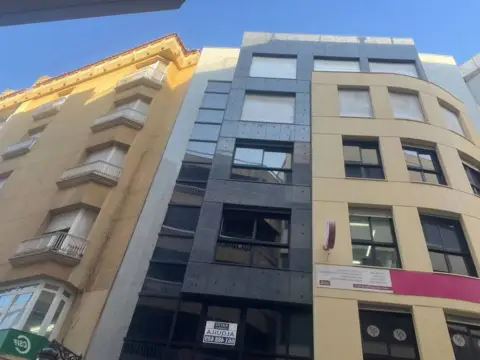 Piso en calle del General Aguilera, 2