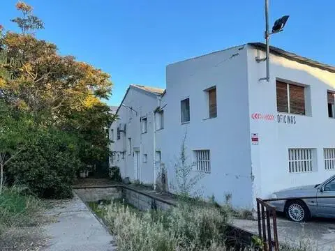 Nave industrial en calle A-2505, 34