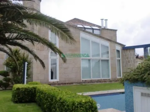 Chalet en Alcabre-Navia-Comesaña