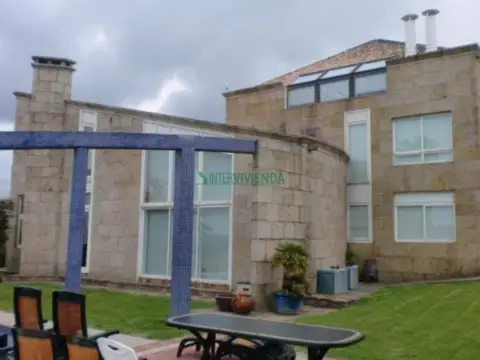 Chalet en Alcabre-Navia-Comesaña