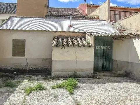 Casa adosada en Piedrabuena