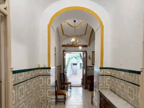 Chalet en calle de la Constitución