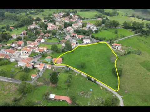 Terreno en Argüedes