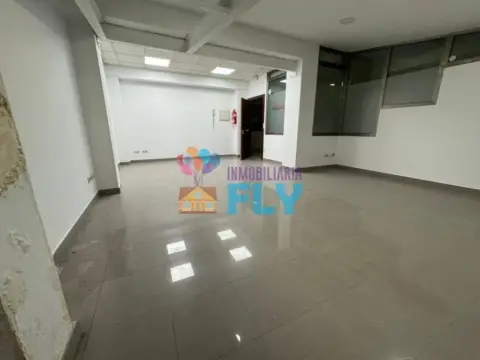 Oficina en Camelias-Pi y Margall