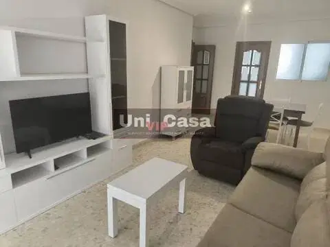 Piso en Huerta de la Reina-Arruzafilla-Parque Figueroa-Noreña