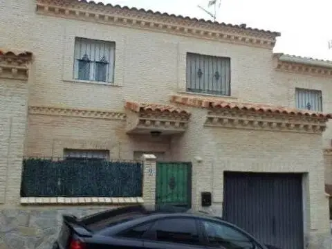 Casa adosada en Méntrida