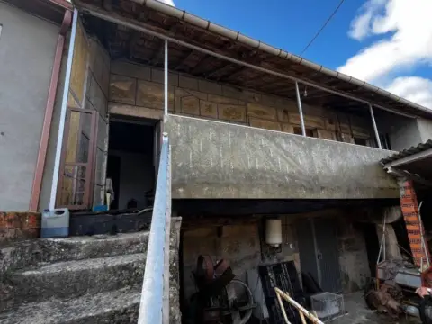 Casa rústica en Freas (Punxín)
