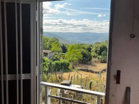 Casa rústica en Freas (Punxín)